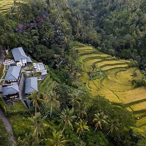 Suarapura Resort & Spa